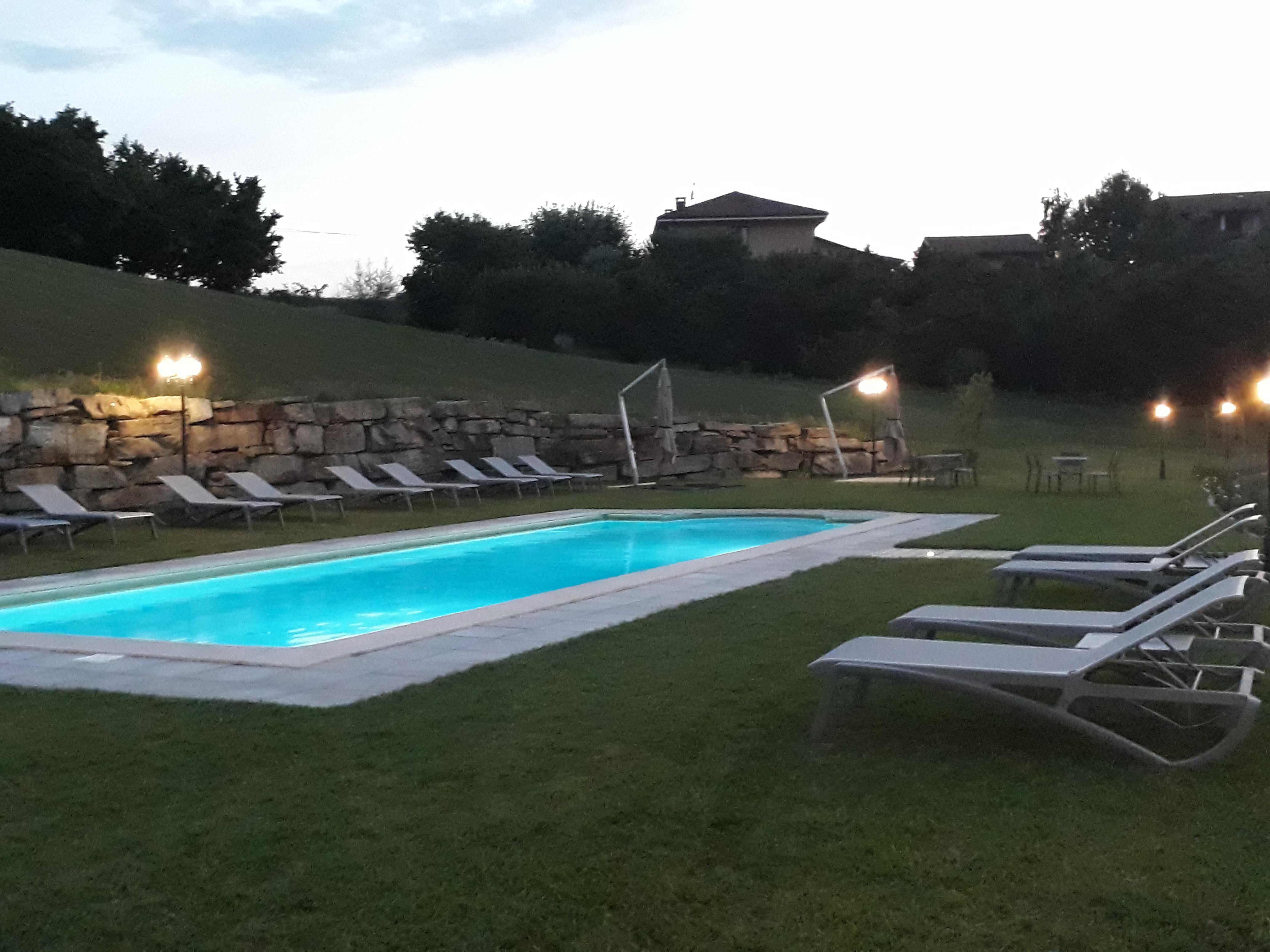 Resort Limax Acis La Morra Exteriör bild